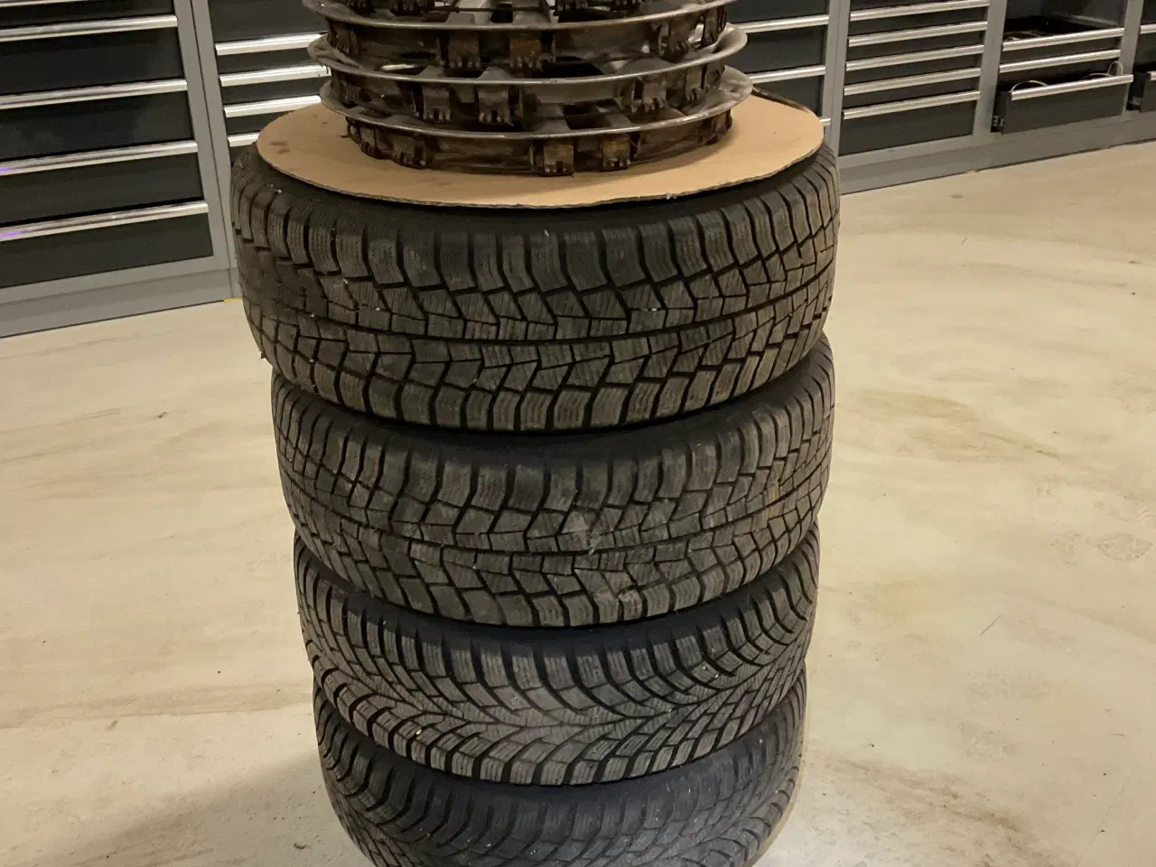 Billede 1 - Fælge med vinterdæk til Opel Astra G og H