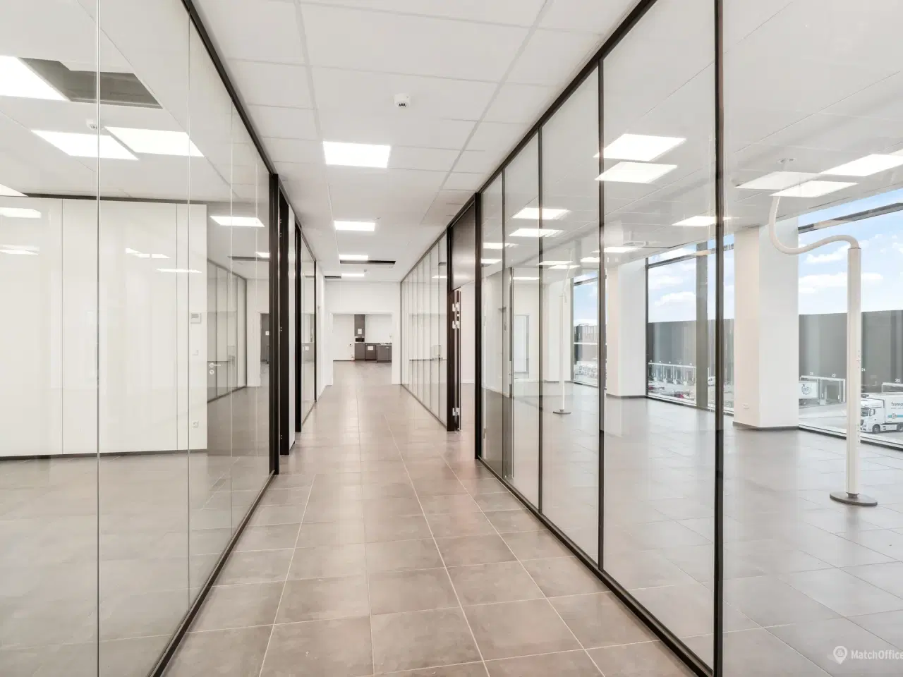 Billede 18 - STORT LAGERLEJEMÅL