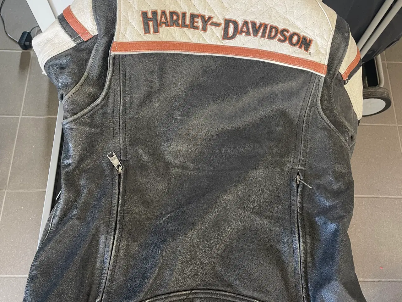 Billede 2 - Harley Davidson dame læder jakke S/M