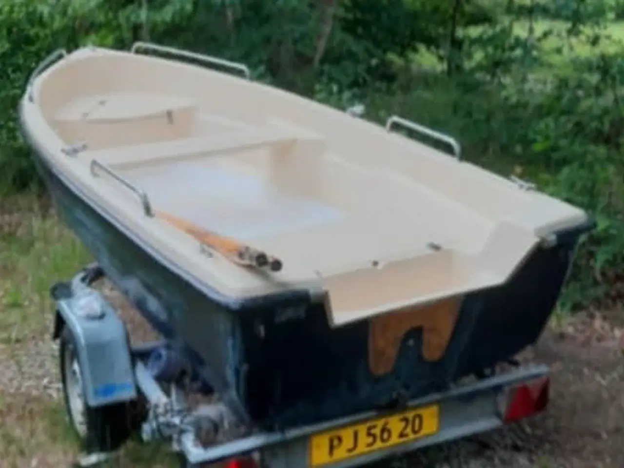 Billede 3 - Synkfri Glasfiber Jolle med trailer og elmotor