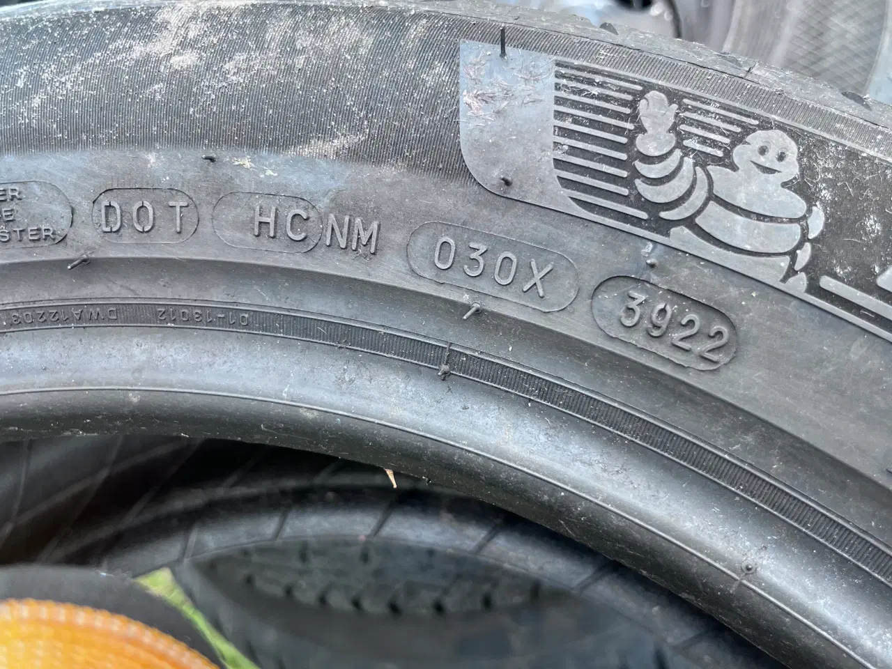 Billede 3 - Michelin dæk 4 styk 235/50r19