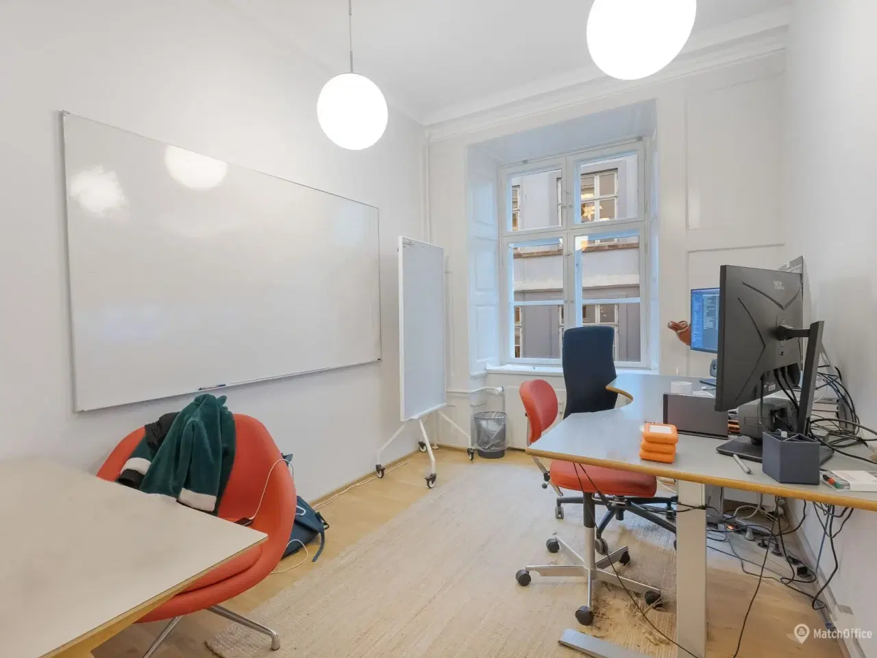 Billede 4 - Ingen binding - Flot. lyst og indbydende kontor på 236 m² med egen indgang