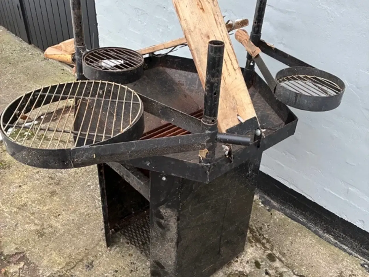 Billede 1 - Grill-arrangement - Indendørs