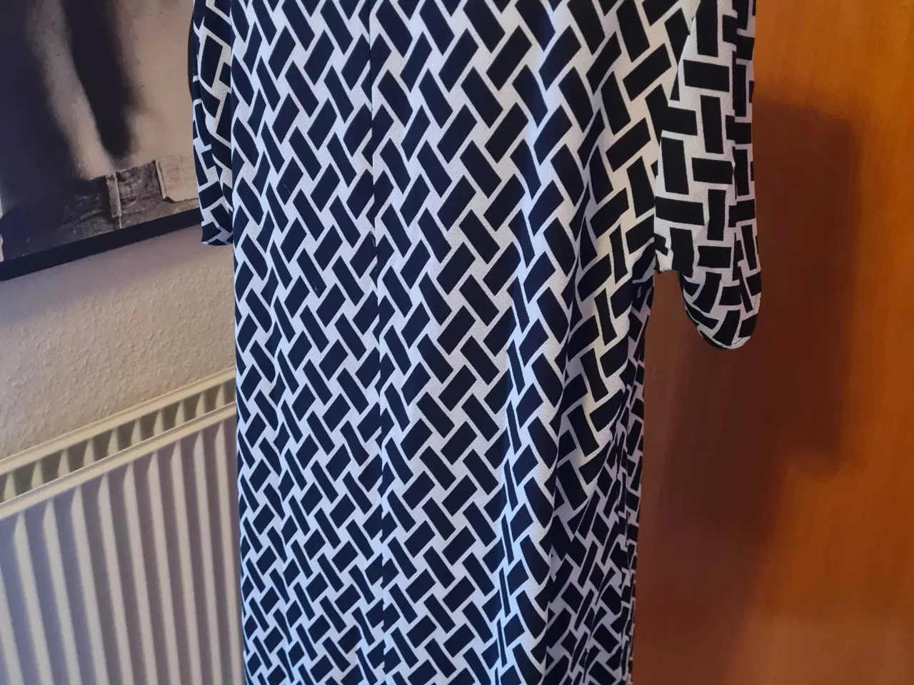 Billede 4 - Kjole str M 46-48 fra Zizzi 