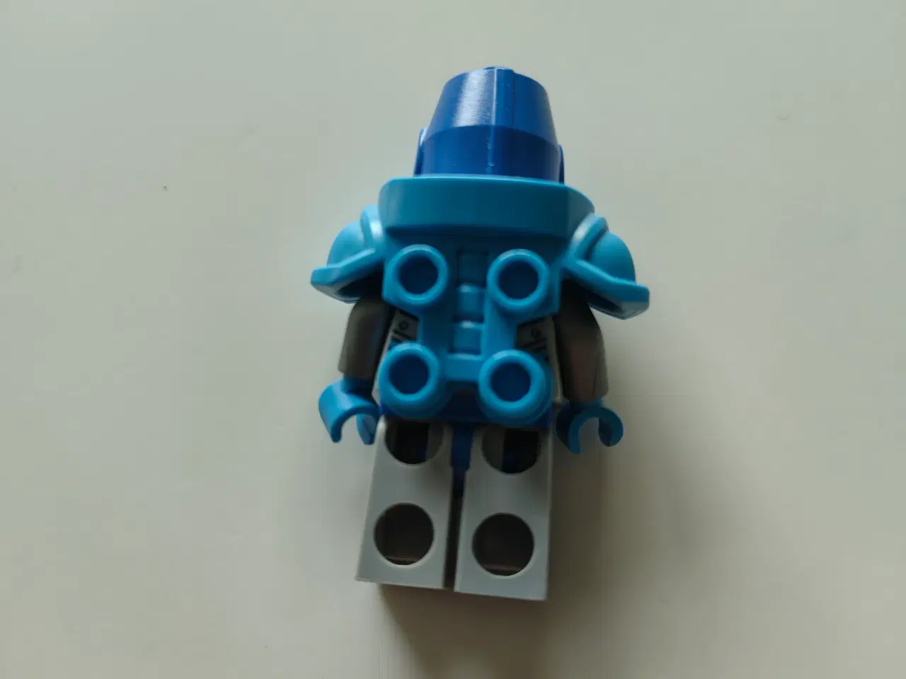 Billede 2 - Ældre Lego figur