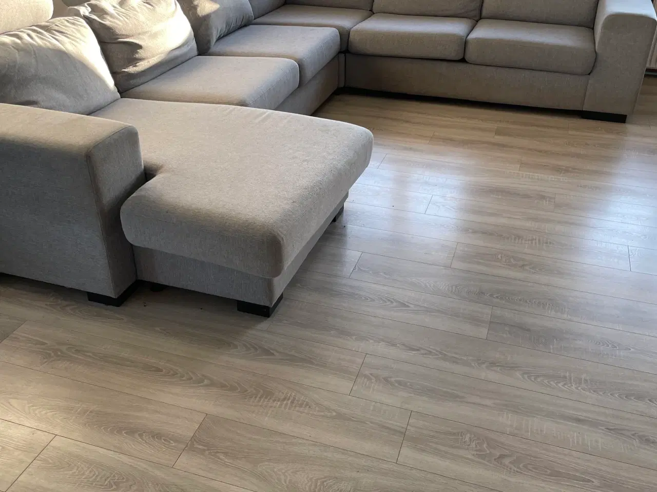 Billede 1 - Stor sofa.