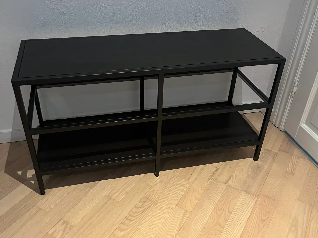 Billede 1 - Tvbord eller reol