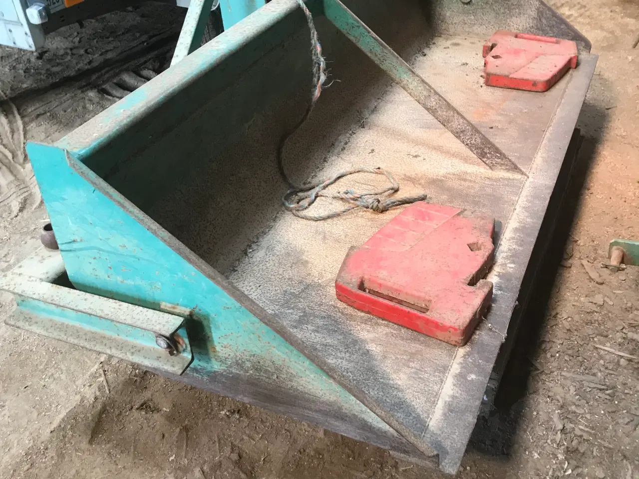 Billede 1 - Bagtipskovl til traktor
