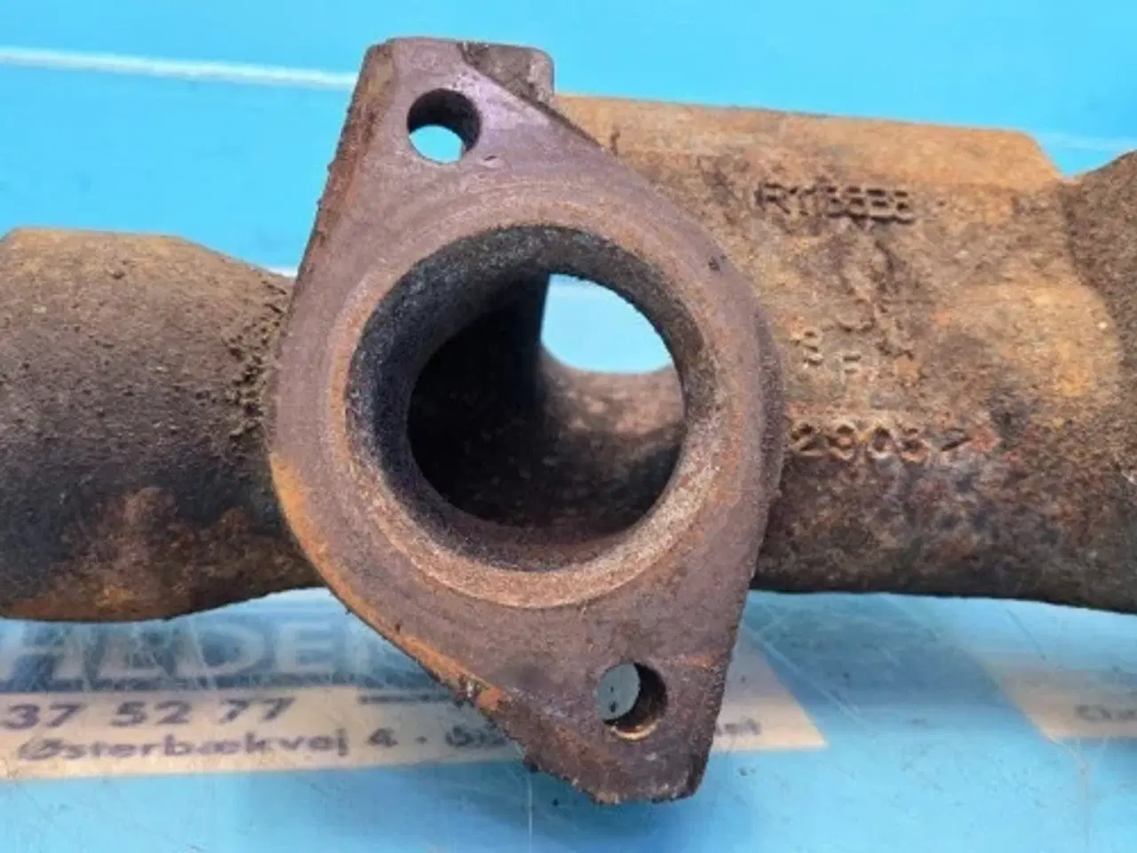 Billede 11 - John Deere 6125HZ001 Udstødningsmanifold R116838