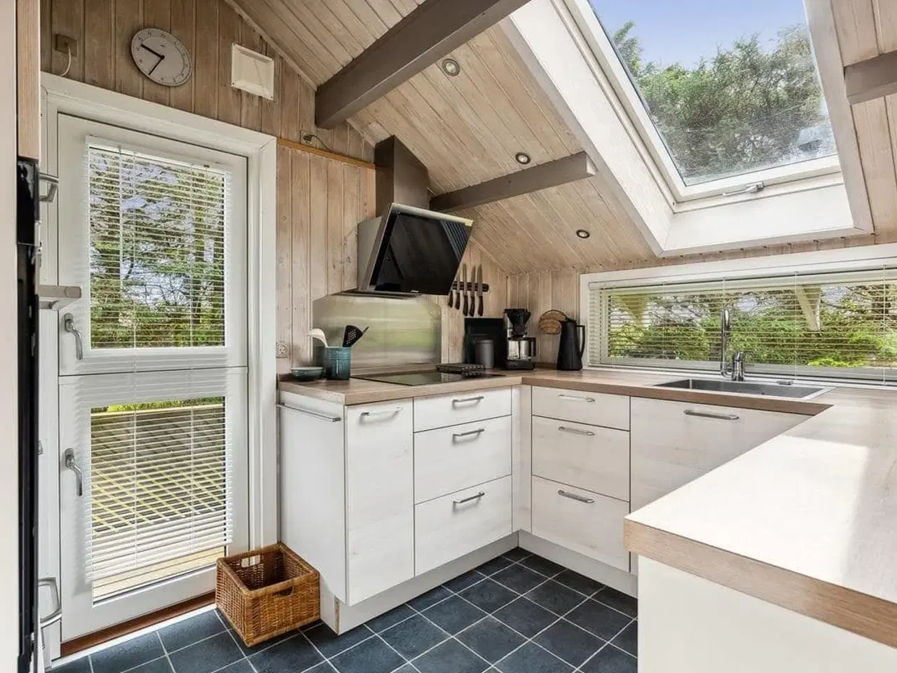 Billede 2 - Alletiders sommerhus p� Kristavej 4, Gr�nh�j. L�kken.