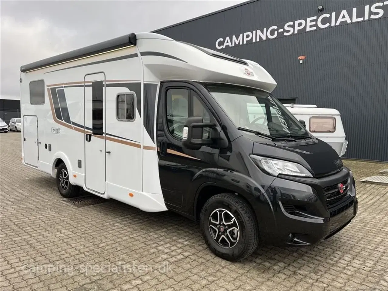 Billede 2 - 2023 - Bürstner LIMITED T727 G   NYHED! Bürstner LIMITED T727 G 2023 - Se den nu hos Camping-Specialisten.dk