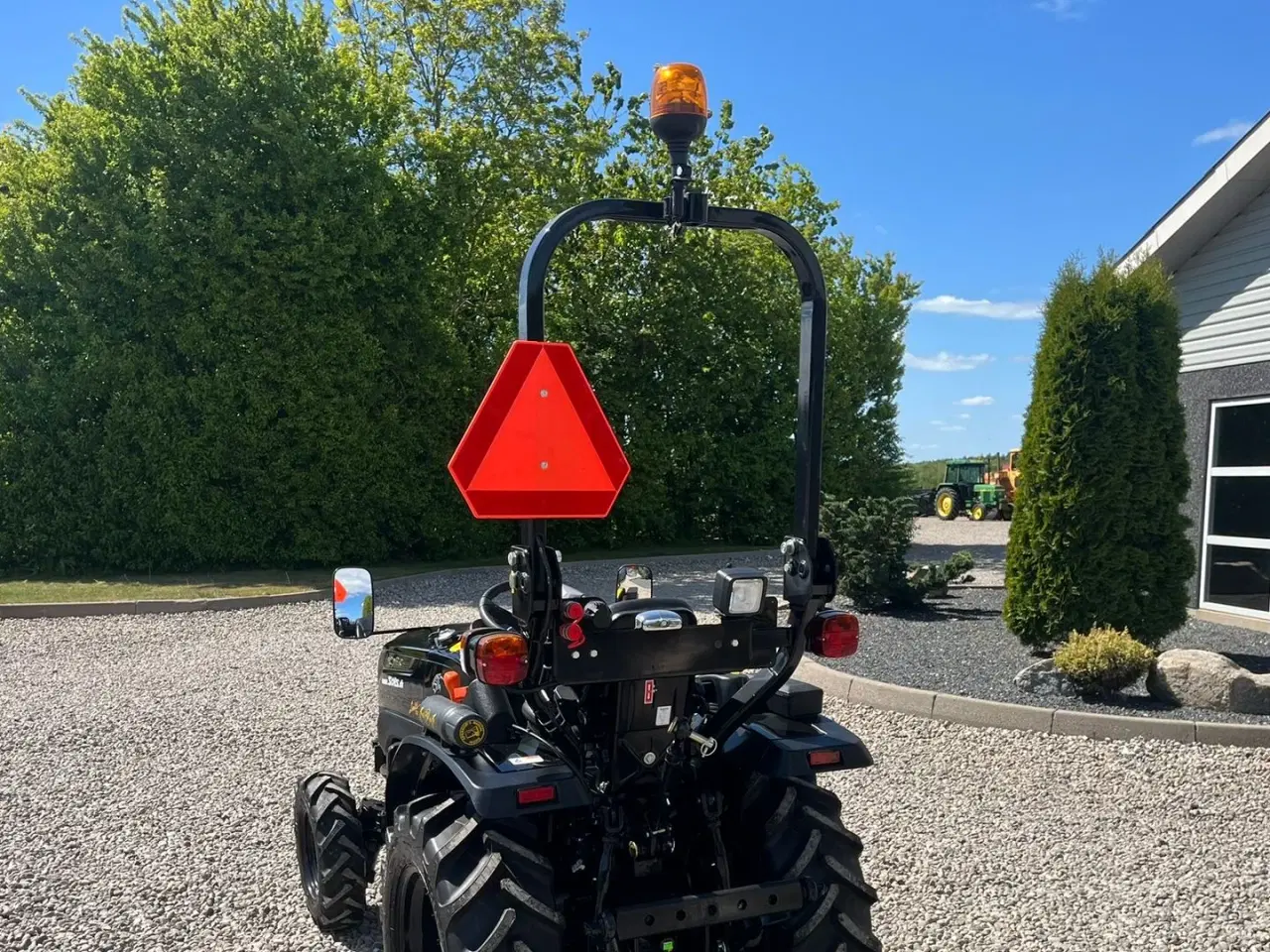 Billede 18 - Solis S26 Limited Edition i sort 6+2 Gearmaskine med Servostyring og brede traktorhjul