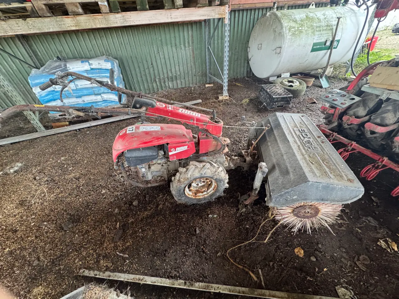 Billede 17 - Har nogen land brugs maskiner jeg skal have solgt