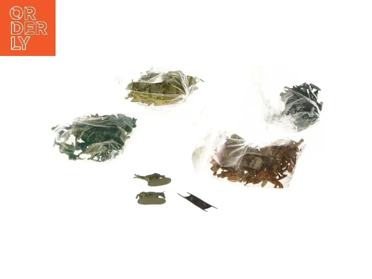 Billede 2 - Sæt af små plastiksoldater fra Ingen synligt brand (str. 4 cm)