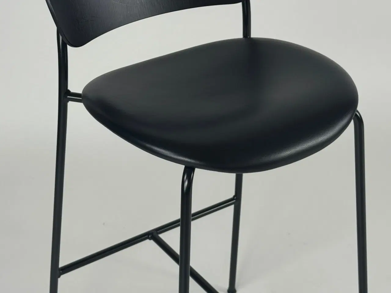 Billede 7 - &Tradition Pavilion AV10 Barstol – Sort Læder