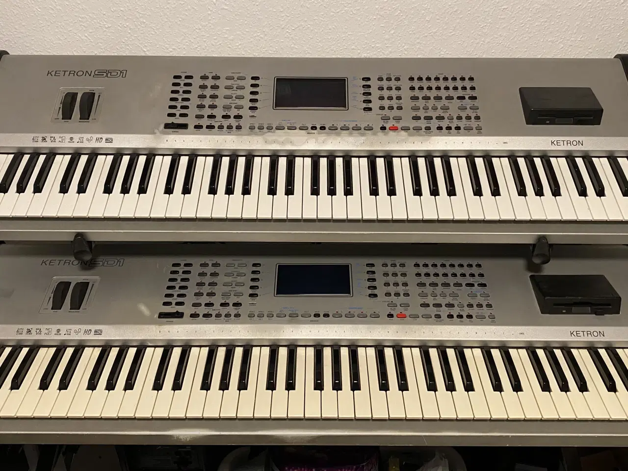 Billede 1 - 2 Stk. Ketron SD1