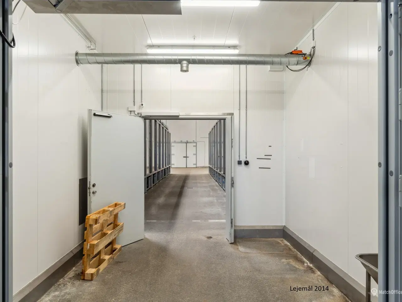 Billede 27 - Logistiklejemål med porte og ramper og en loftshøjde op til 10 meter