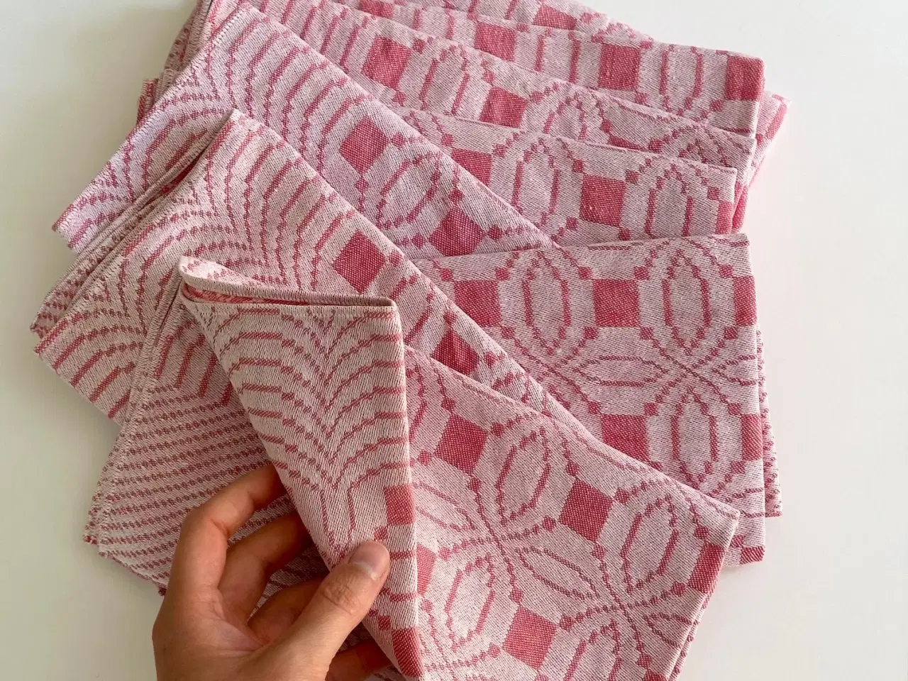 Billede 5 - Lyserøde stofservietter, 8 stk samlet