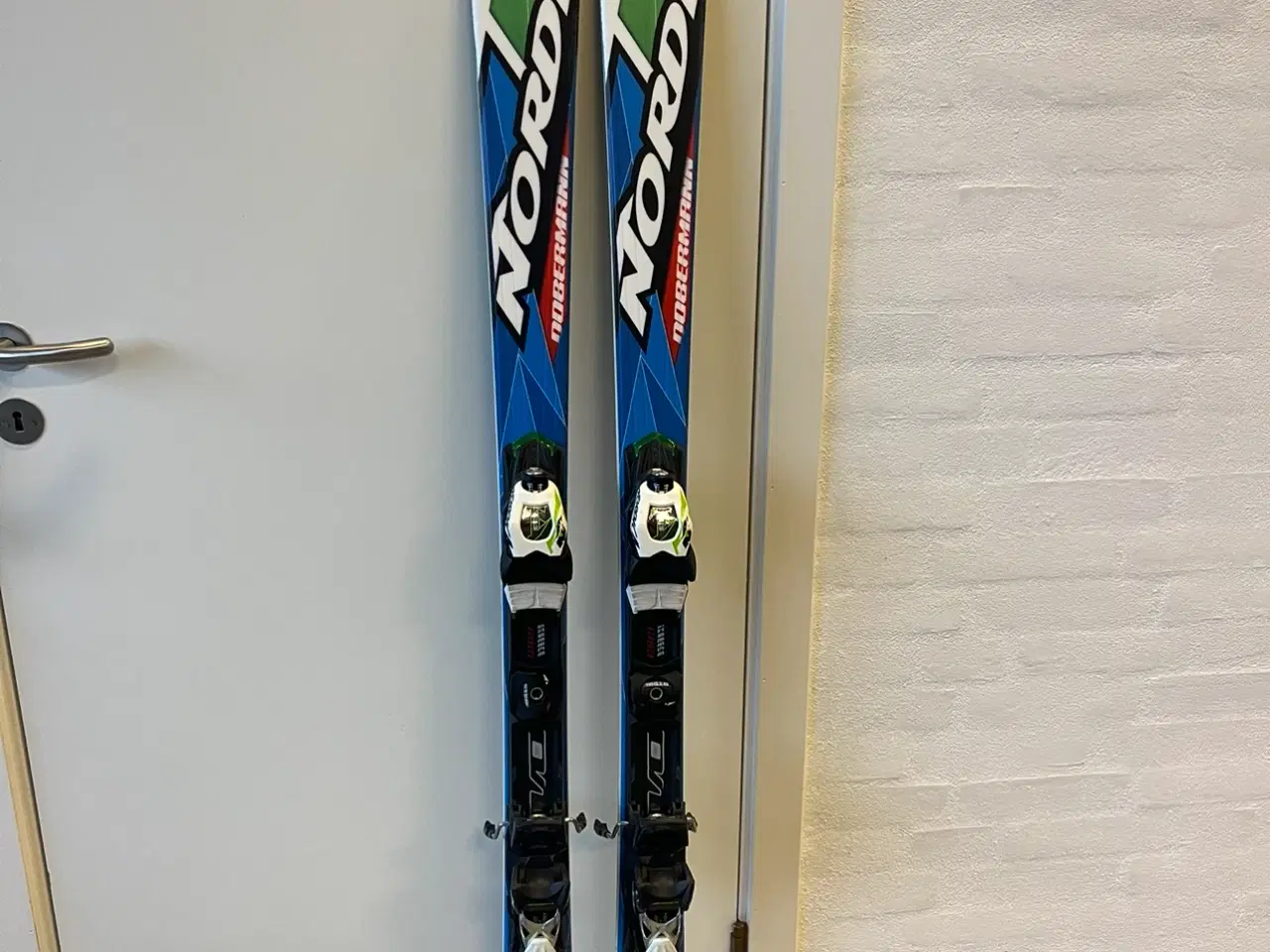 Billede 1 - Nordica Doberman ski