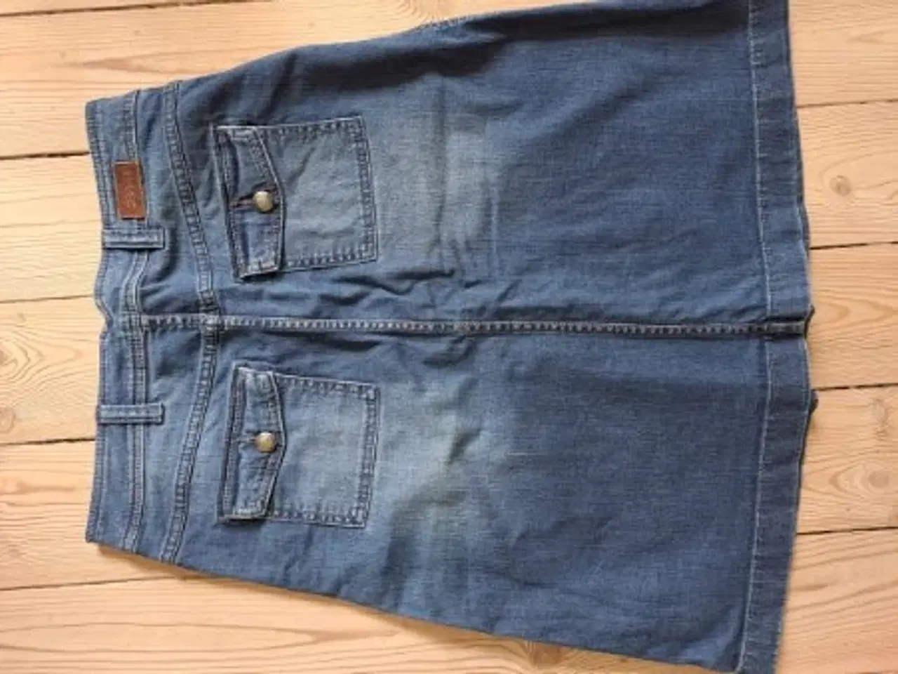 Billede 1 - Esprit denim nederdel, str. 30