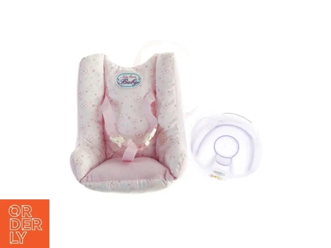 Billede 1 - Babystol og tallerken til dukke fra New Born Baby (str. 30. x. 24 cm. og 19. x 12 cm)