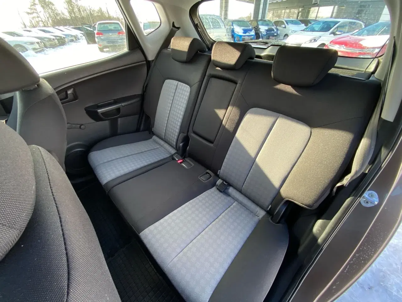 Billede 10 - Kia Venga 1,4 CVVT Style Plus 90HK 5d