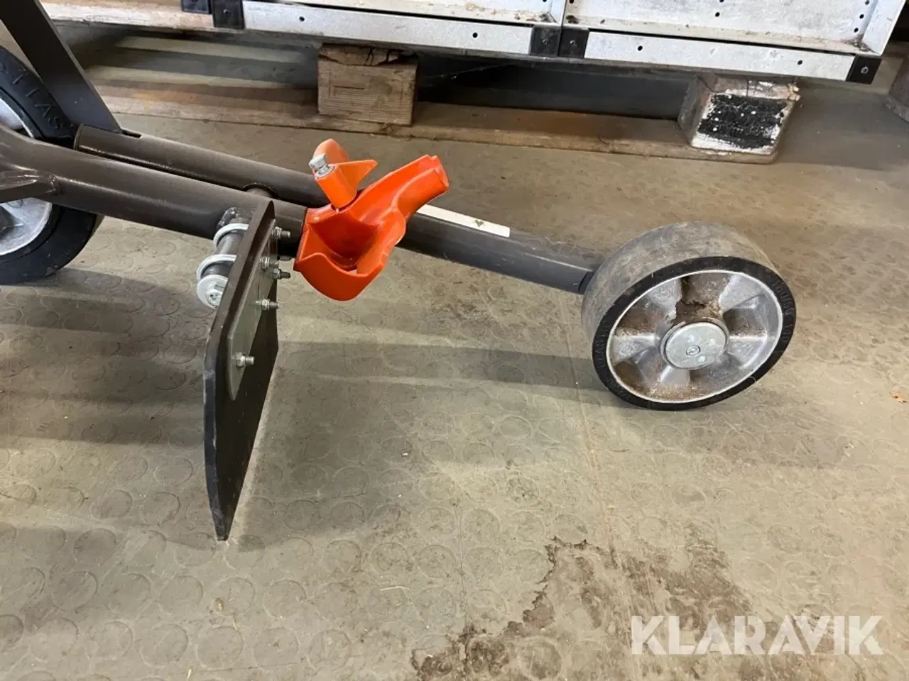 Billede 2 - Holder til sav Husquarna KV760