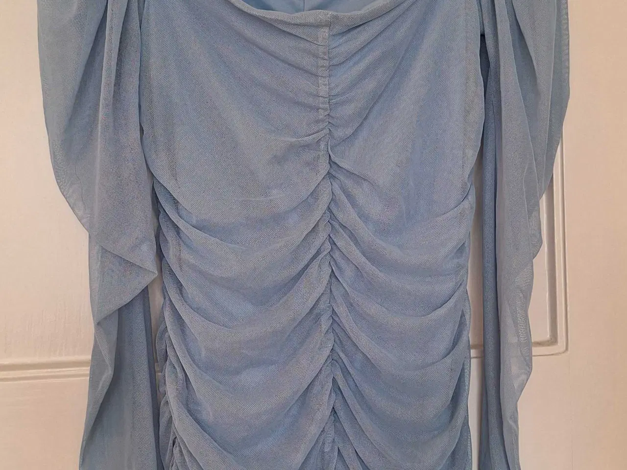 Billede 2 - Lyseblå kjole str. 38