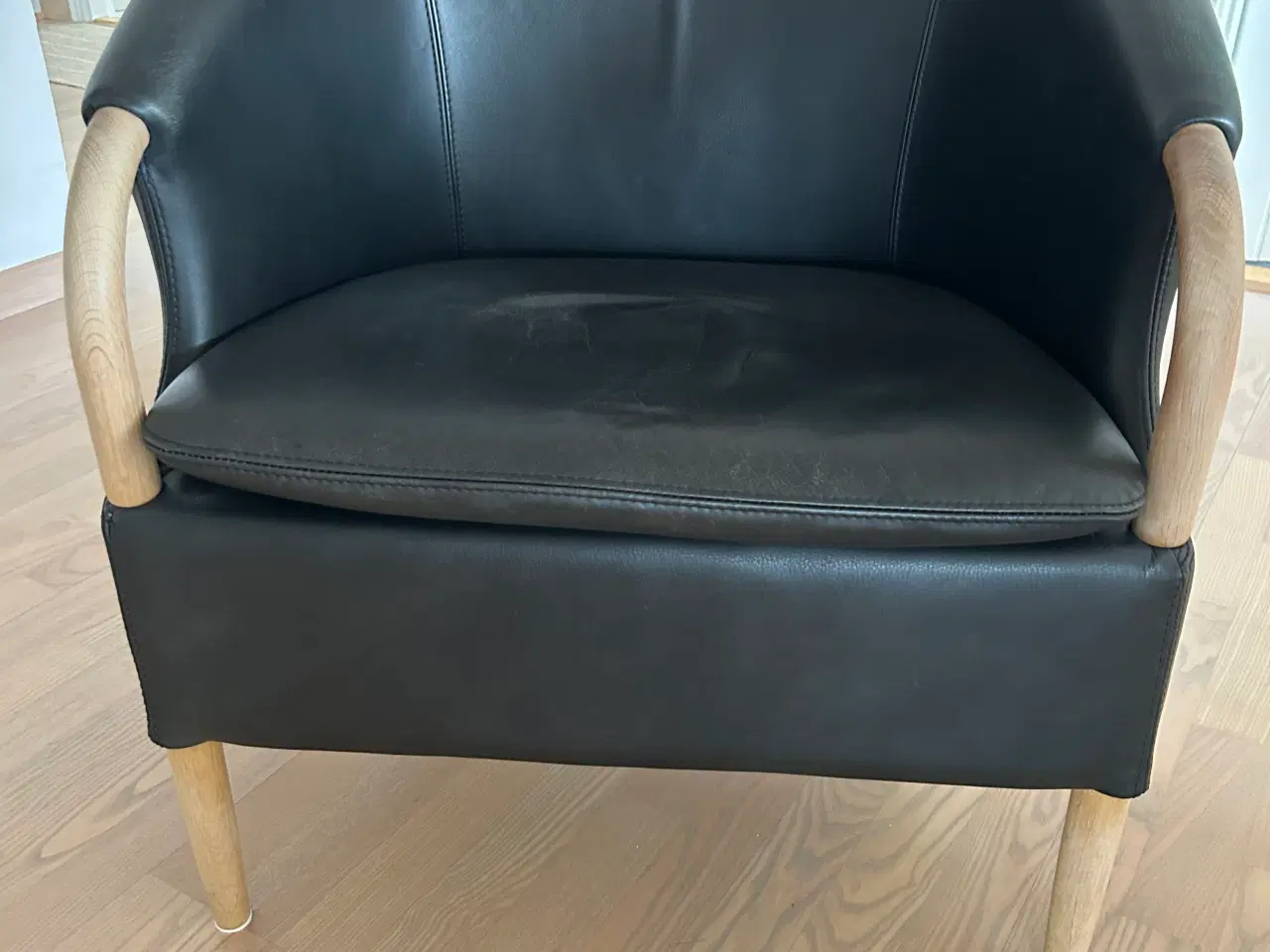 Billede 3 - Opus lænestol sort anilinlæder / Eg sæbebehandlet