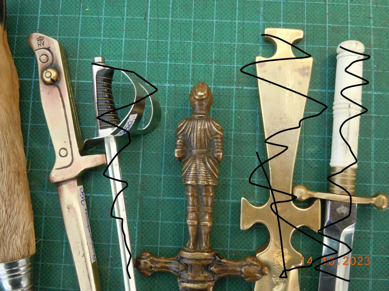 Billede 8 - Brevåbnere, papirknive, miniatureknive.