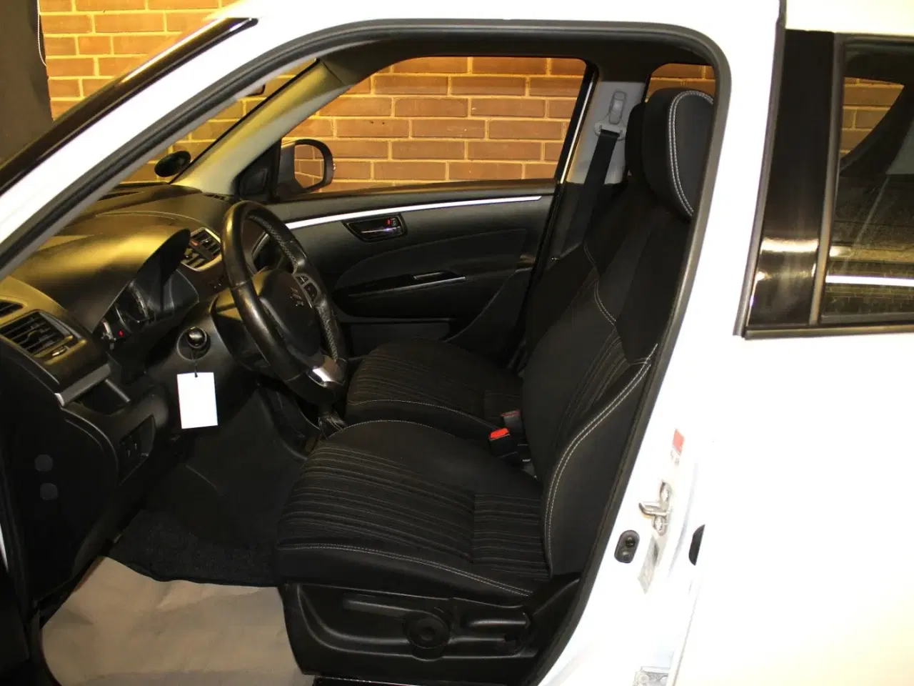 Billede 4 - Suzuki Swift 1,2 Dualjet Sport 20th Anniversary