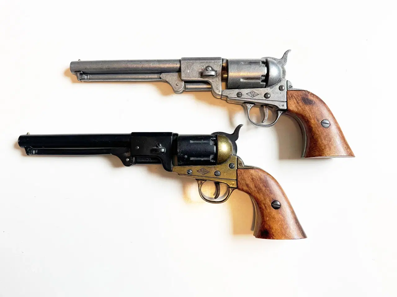 Billede 2 - To stk. Colt Revolvere - Kopier/replika