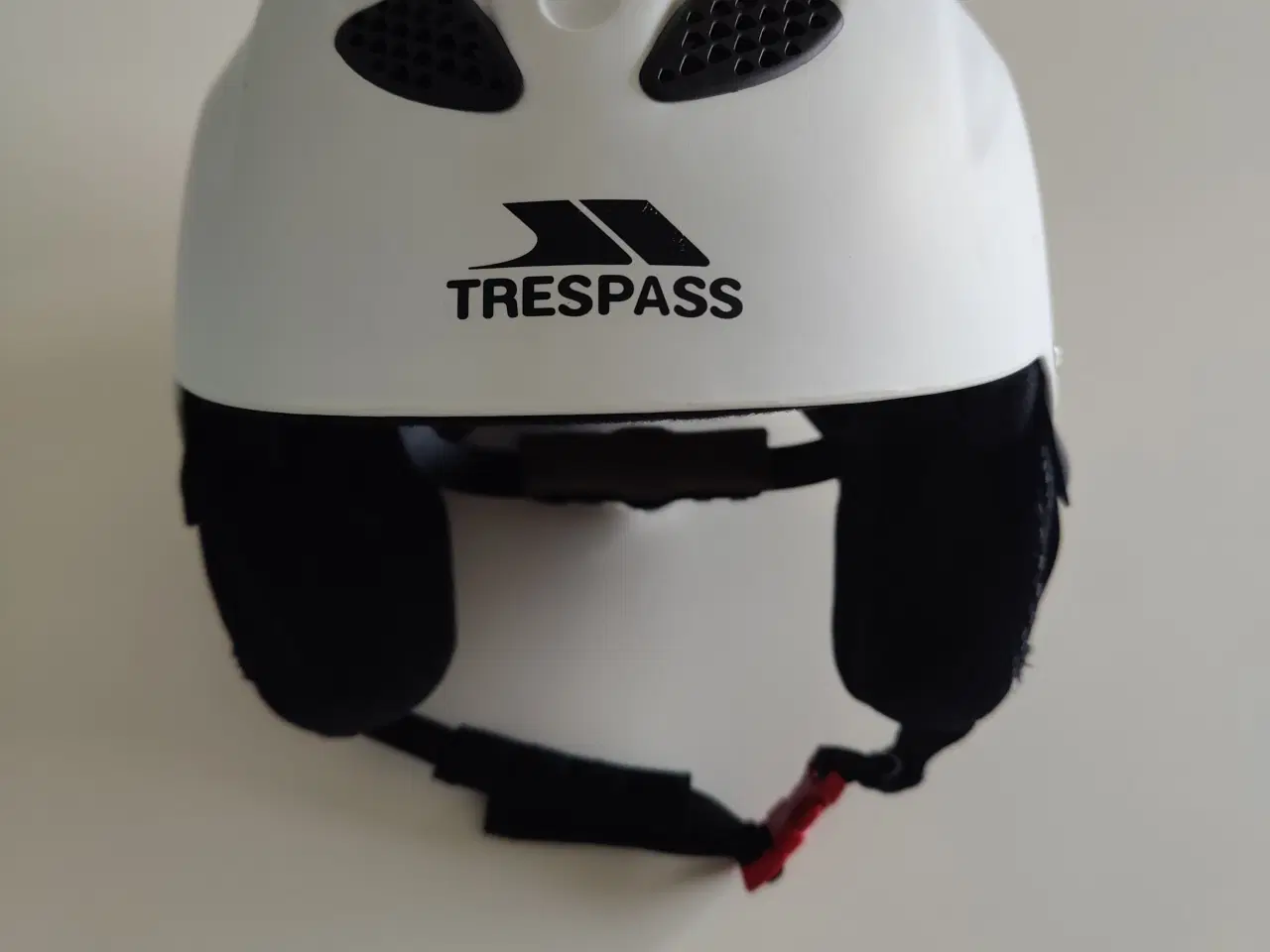 Billede 1 - Trespass Skihjelm