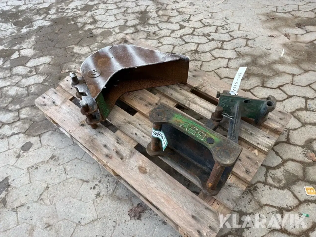 Billede 3 - Graveskovl og skifte