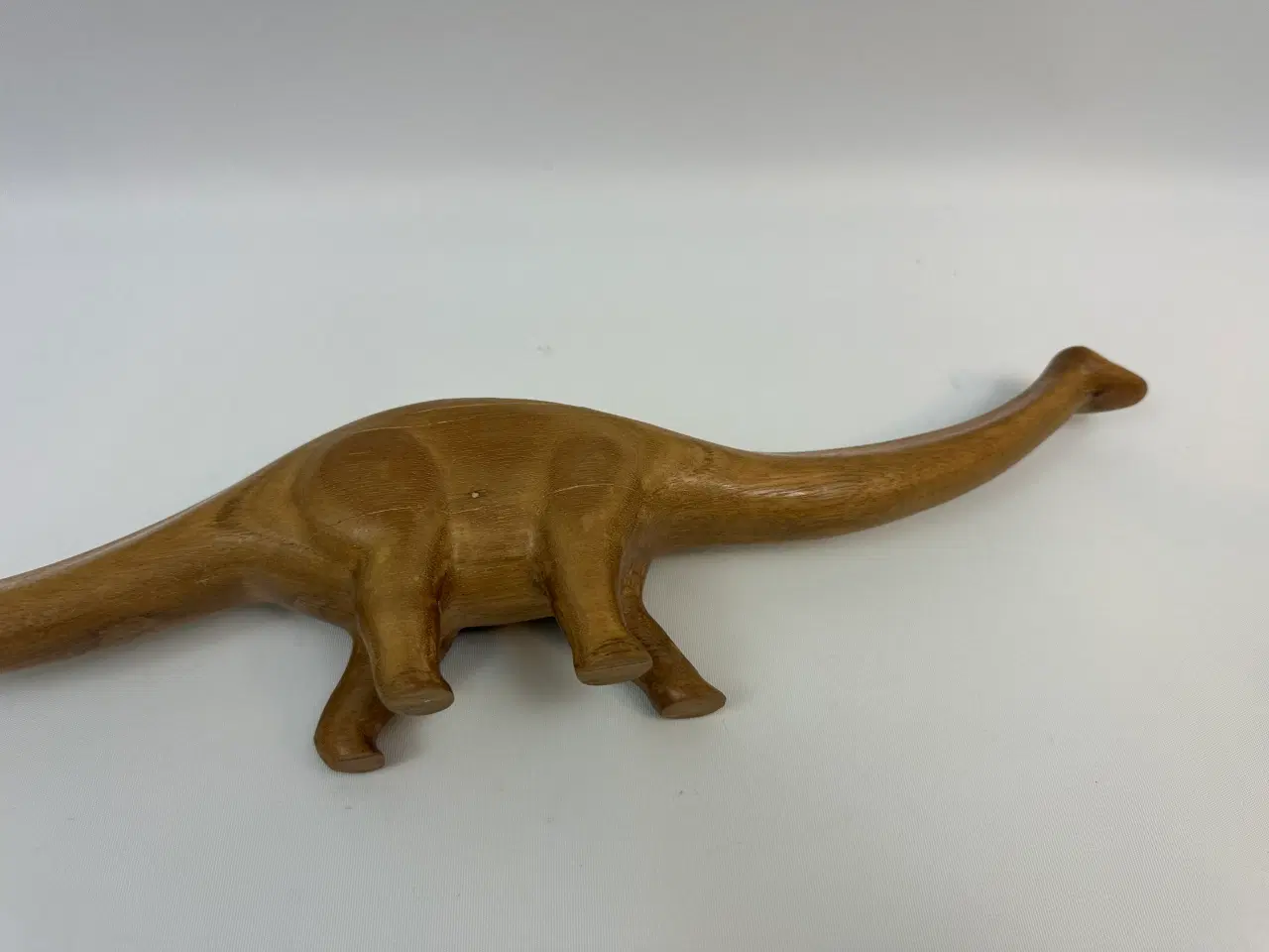 Billede 10 - Dinosaur figur / skulptur i massiv træ