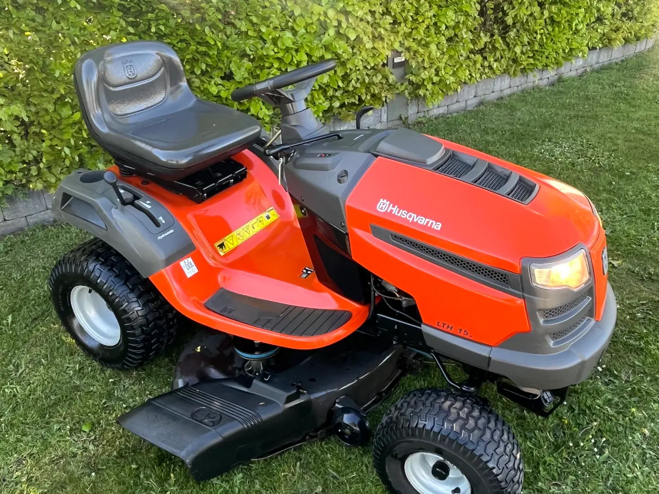 Billede 10 - Husqvarna LTH 152 Sælges….
