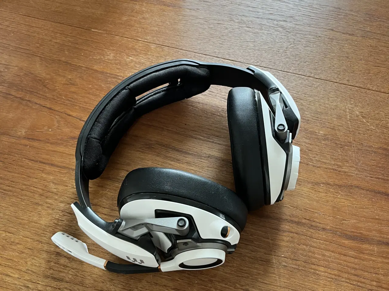 Billede 9 - Gaming setup (PC + Skærm + Headset)