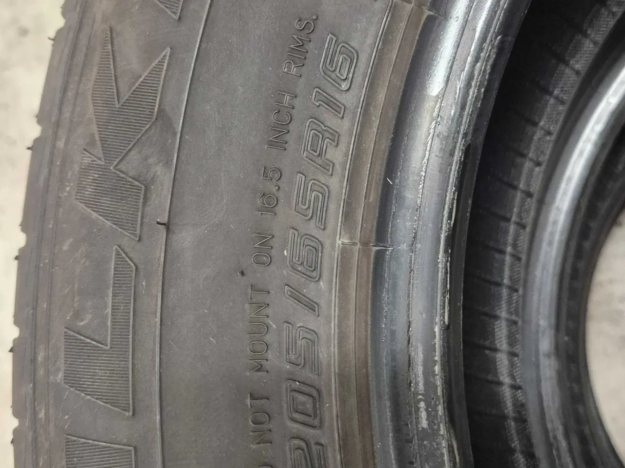 Billede 2 - Dæk 205/65R16