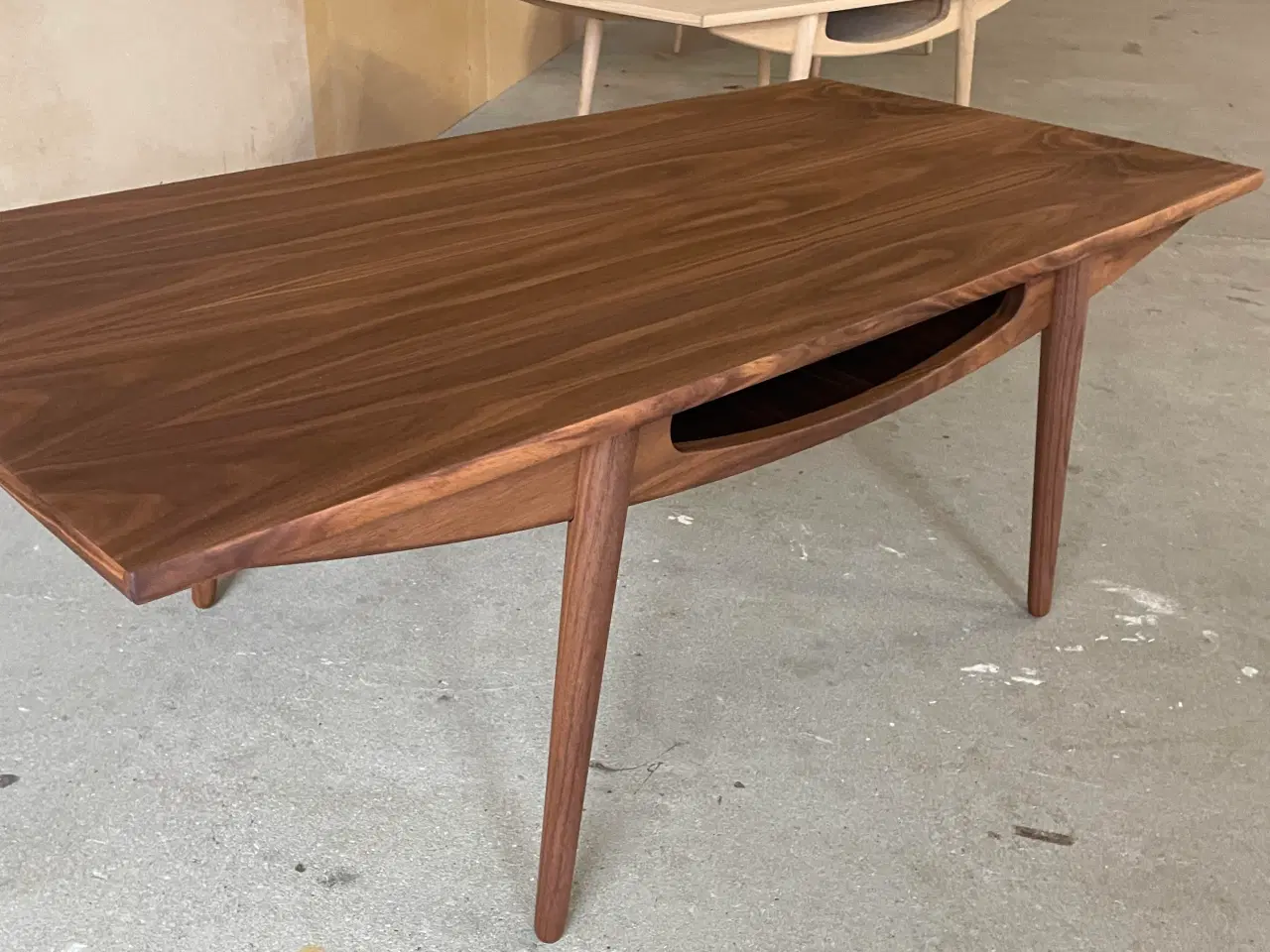 Billede 2 - Super flot AH16 i valnød, kun få tilbage