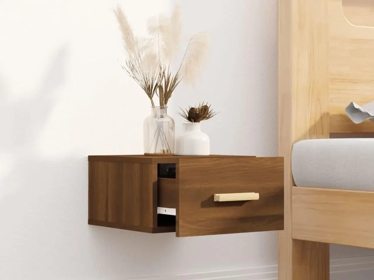 Billede 3 - Væghængt sengebord 35x35x20 cm brun egetræsfarve