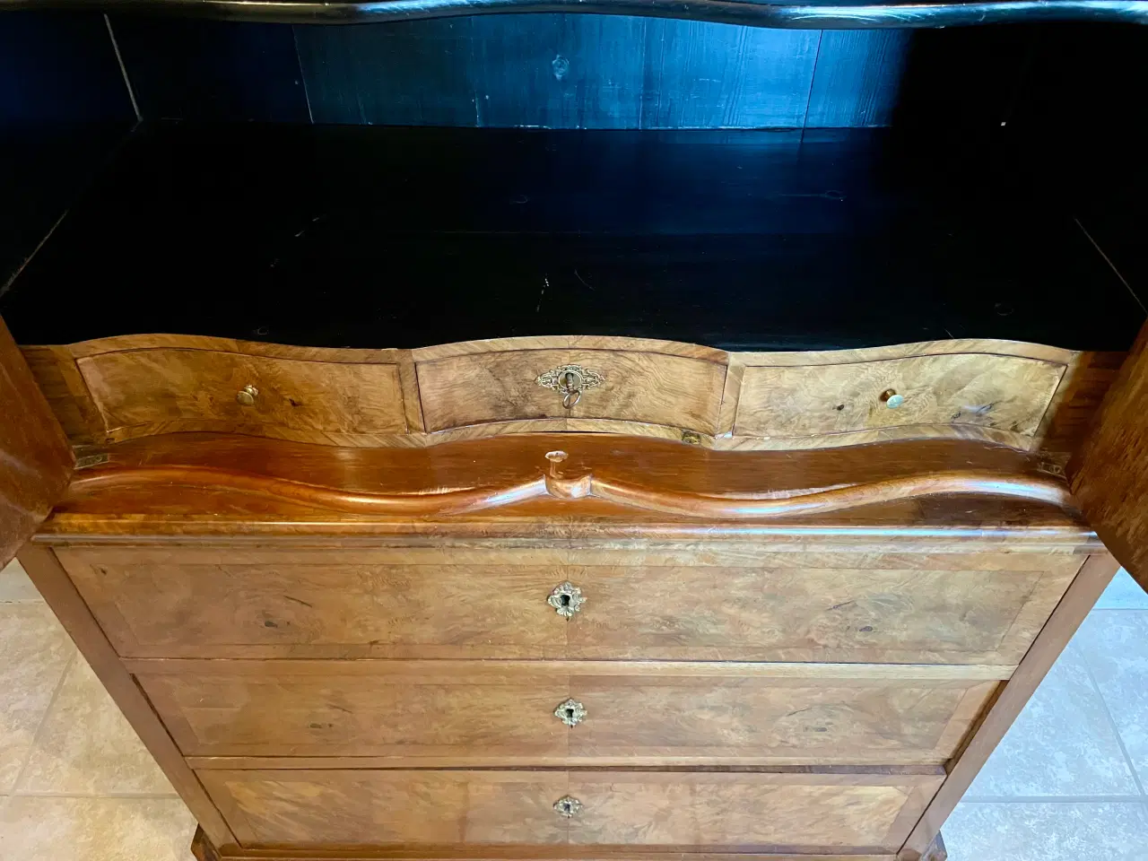 Billede 7 - Smukkeste gamle skab