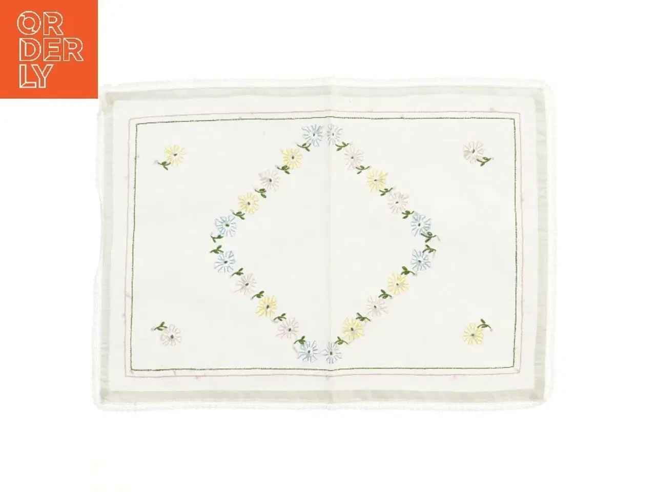 Billede 1 - Bordløber med broderede blomster (str. 46x33 cm)