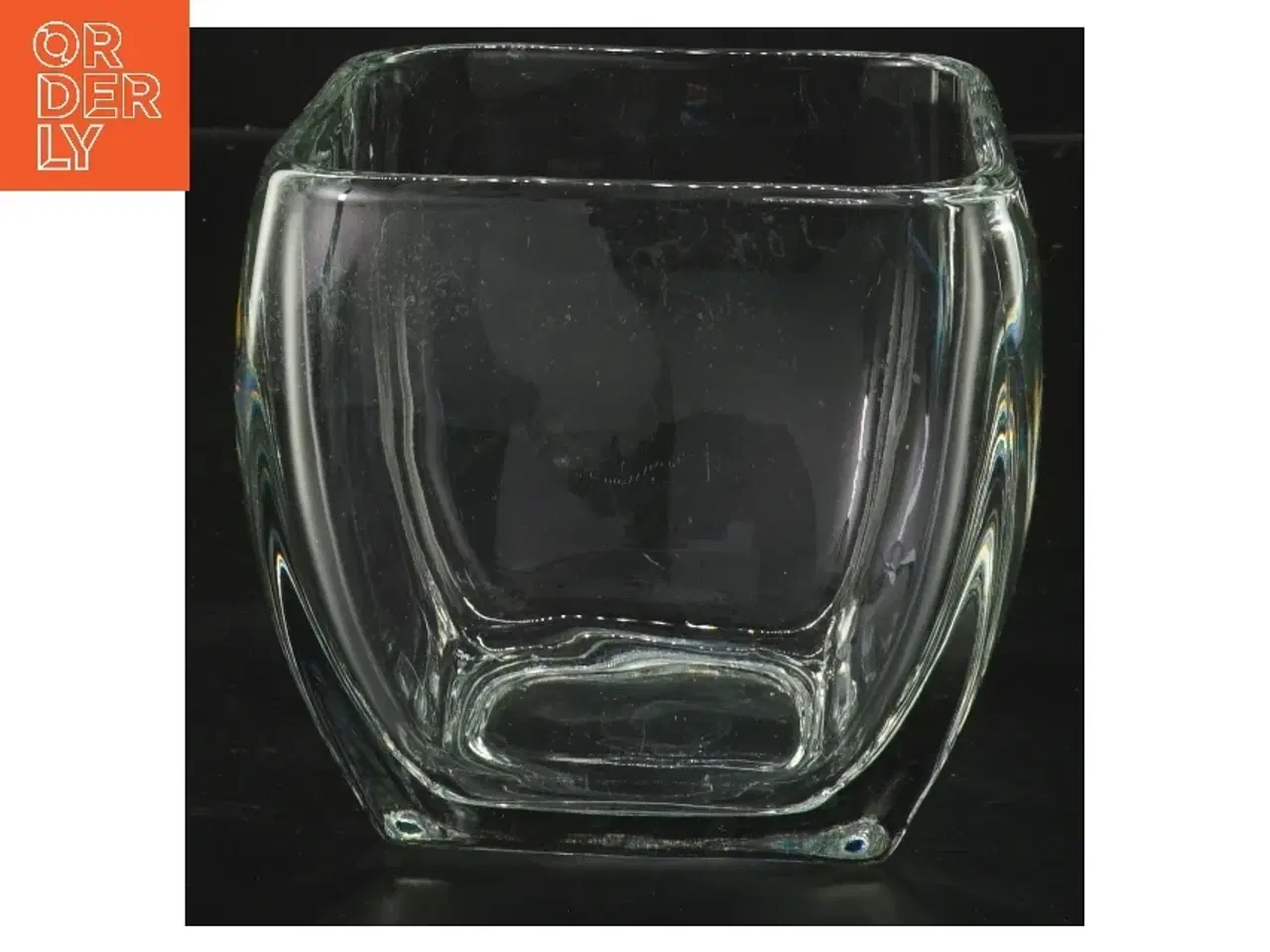 Billede 1 - Kvadratisk Glasvase (str. 11x11,5 cm)
