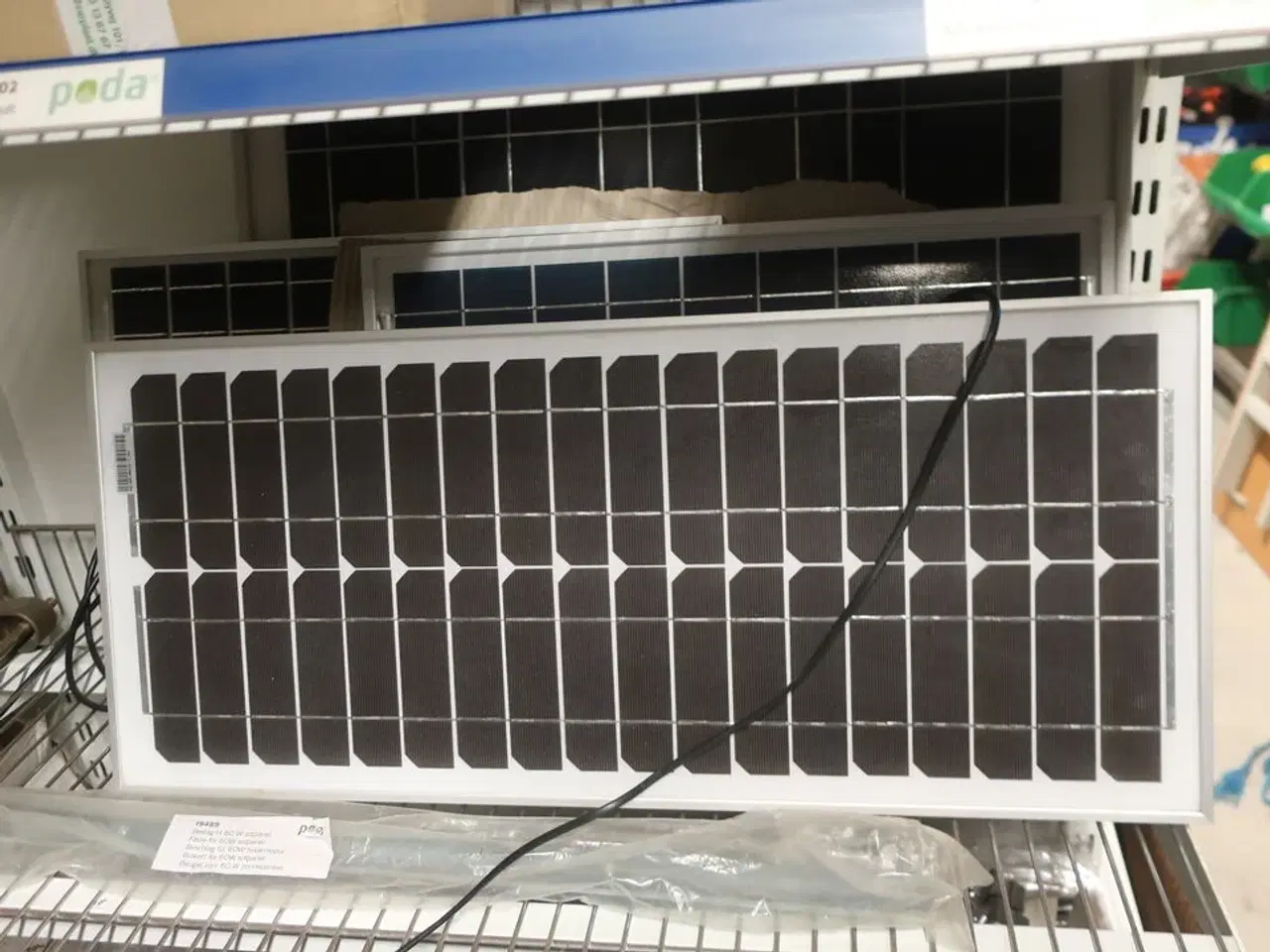 Billede 7 - 2 fag salgsreoler inkl. indhold (se billeder)