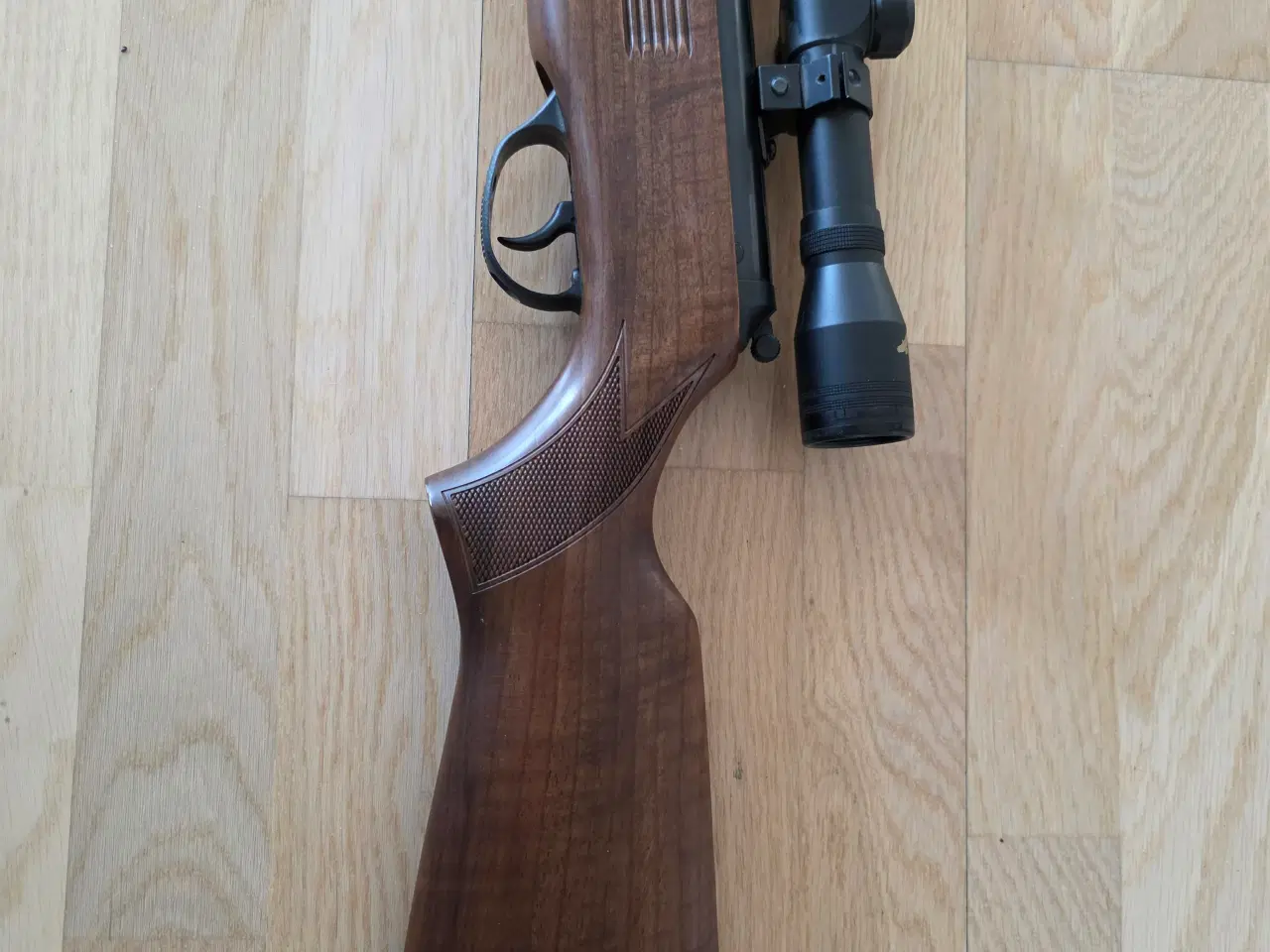 Billede 1 - Luftgevær 5,5 mm.