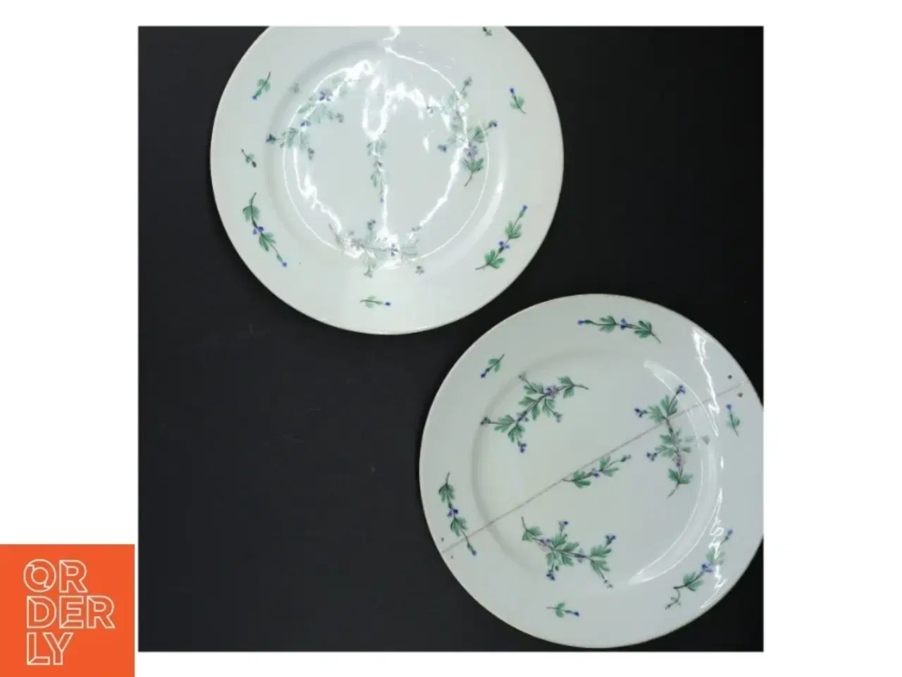 Billede 1 - Porcelænstallerkener med blomstermotiv (str. Ø 23 cm)