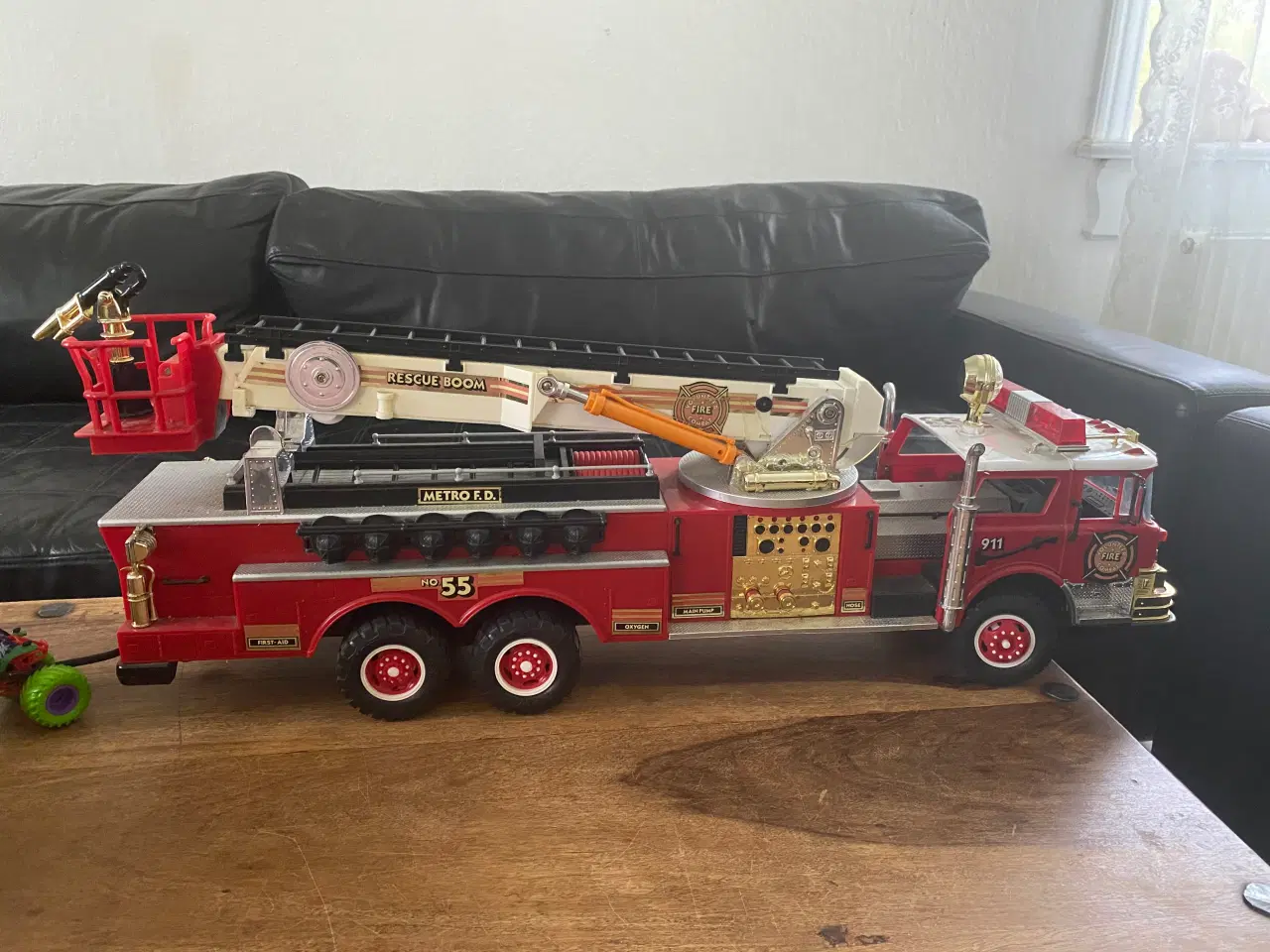Billede 1 - Stor vintege brandbil