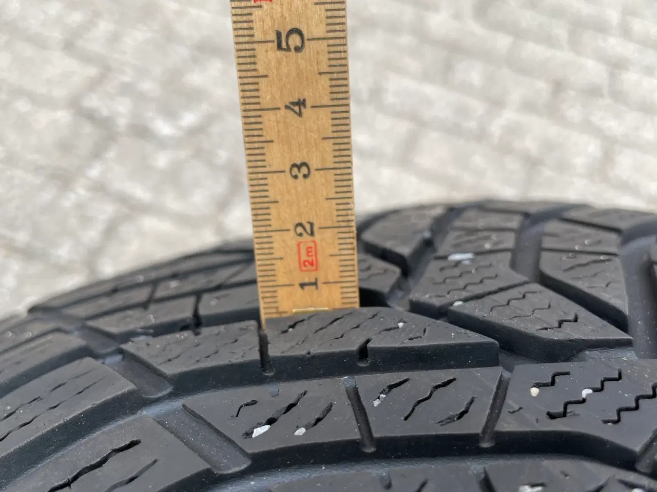 Billede 4 - Vinterdæk med alu fælge 215/60 R16