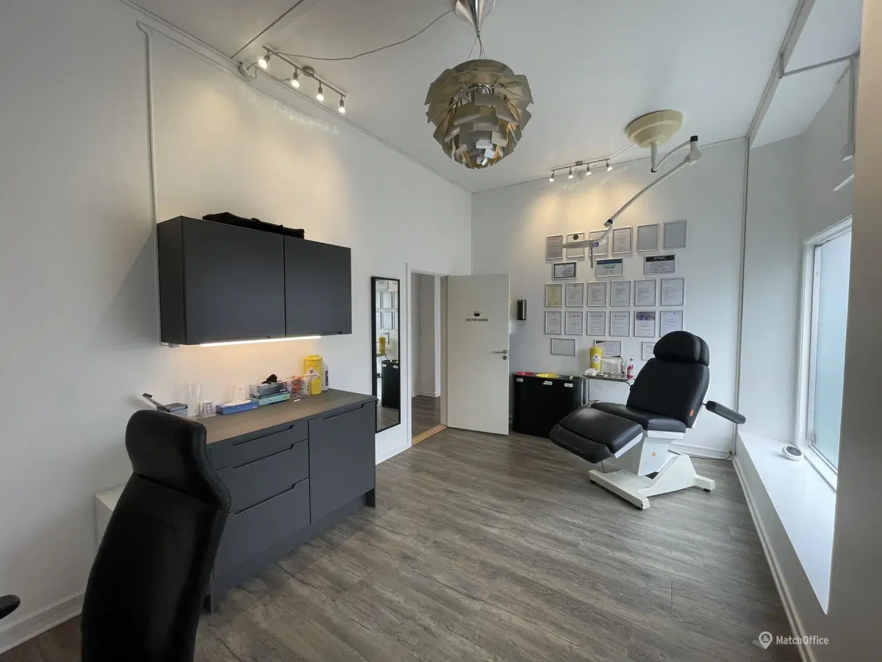 Billede 18 - SUPER GODT BELIGGENDE HJØRNELEJEMÅL UDLEJES