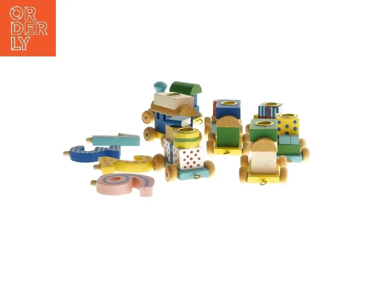 Billede 3 - Fødselsdagstog til lys i træ togsæt (str. 7 cm)